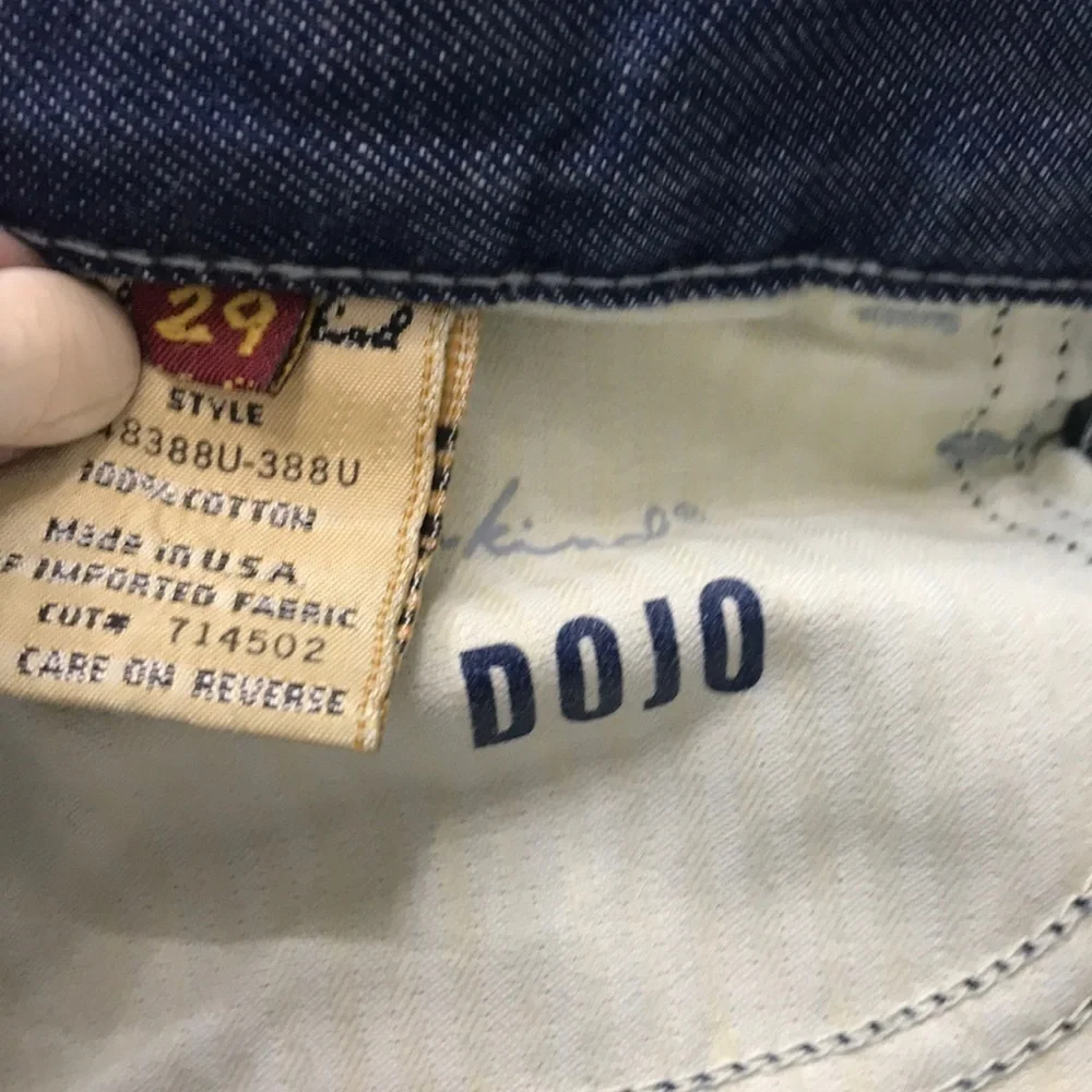 7 for all mankind dojo crop jeans size 29. - Picture 7 of 8